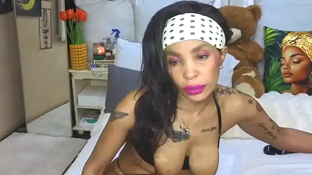 CaramelNatashaxx online show from 05/05/26, 03:20
