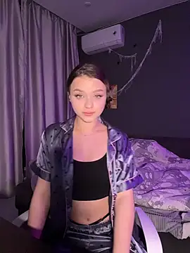 VelvetRush  online show from 10/30/25, 04:30