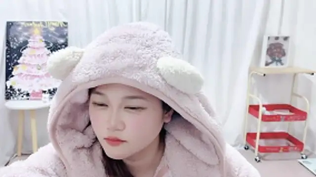 Snapshot of Dec-7758 chatting on 03/15/26, 09:04 Dec-7758 online show from 03/15/26, 09:04