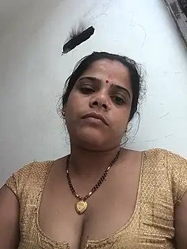 Snapshot of Setty54 chatting on 09/30/25, 10:42 Setty54 online show from 09/30/25, 10:42