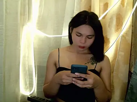 kera metina online show from 06/14/26, 12:30