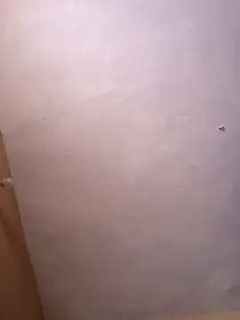 Snapshot of queenbuggi chatting on 02/17/26, 09:39 queenbuggi online show from 02/17/26, 09:39