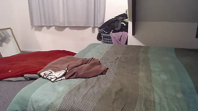 Snapshot of idiotpig66 chatting on 03/07/25, 08:02 idiotpig66 online show from 03/07/25, 08:02