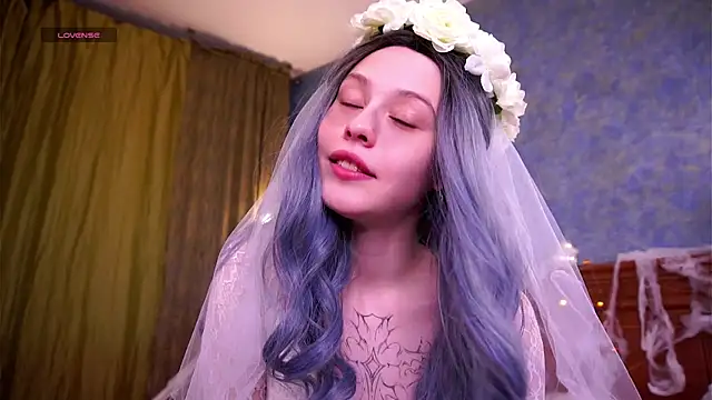 LurleneRamo online show from 10/30/25, 01:07