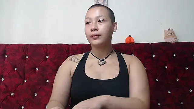 Cherry vald online show from 11/10/25, 12:04