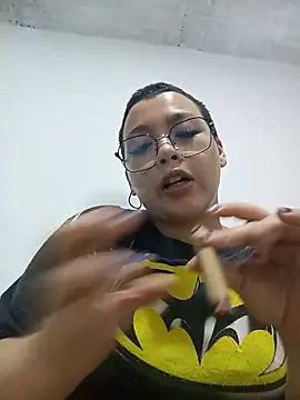 Snapshot of Cherry_vald chatting on 06/14/26, 04:58 Cherry vald online show from 06/14/26, 04:58