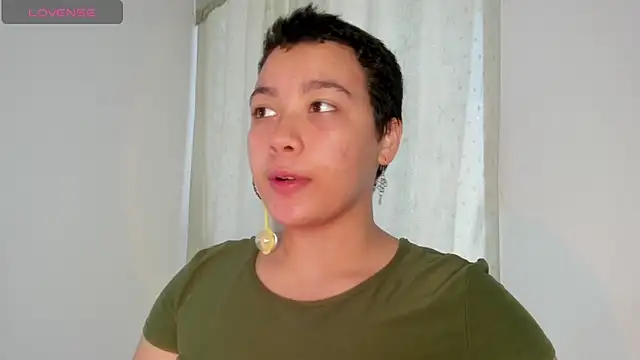 Snapshot of Cherry_vald chatting on 07/11/26, 12:41 Cherry vald online show from 07/11/26, 12:41