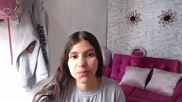 Evagirl69 online show from 05/05/26, 12:24
