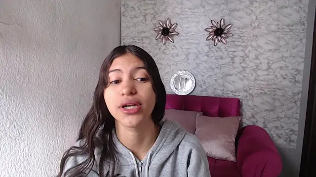 Evagirl69 online show from 06/25/26, 12:20