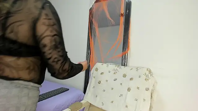 Vickysweeeettt online show from 10/20/25, 07:47