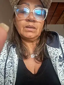 Vickysweeeettt online show from 06/24/26, 07:24
