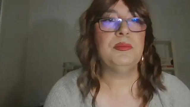 Snapshot of nataliacd chatting on 11/03/25, 03:57 nataliacd online show from 11/03/25, 03:57