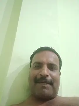 vardh033 online show from 09/29/25, 12:43