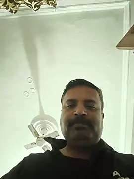 vardh033 online show from 12/17/25, 04:29