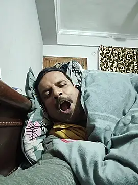 Snapshot of vardh033 chatting on 01/09/26, 01:30 vardh033 online show from 01/09/26, 01:30