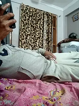 Snapshot of vardh033 chatting on 02/10/26, 03:05 vardh033 online show from 02/10/26, 03:05