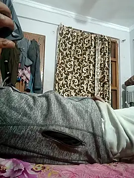 Snapshot of vardh033 chatting on 02/12/26, 02:01 vardh033 online show from 02/12/26, 02:01