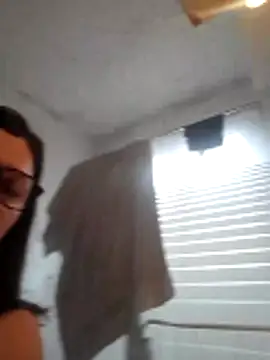 Snapshot of Aambre95Esexy chatting on 11/12/25, 12:16 Aambre95Esexy online show from 11/12/25, 12:16