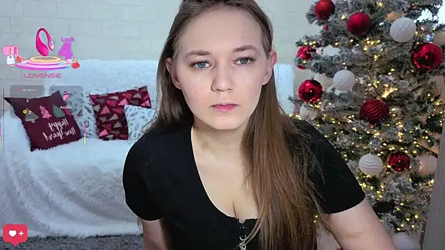 Snapshot of AlisaWyn chatting on 12/23/25, 05:05 AlisaWyn online show from 12/23/25, 05:05