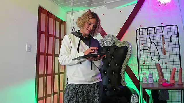 indigo thc5 online show from 12/19/25, 04:19