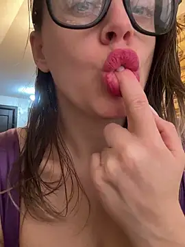 ladywithbigass online show from 02/18/25, 06:04