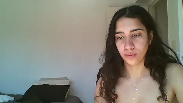 Snapshot of Souphicherry chatting on 09/12/25, 03:23 Souphicherry online show from 09/12/25, 03:23