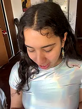 Snapshot of Souphicherry chatting on 01/06/26, 09:50 Souphicherry online show from 01/06/26, 09:50