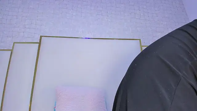 thalia888  online show from 11/24/25, 07:02