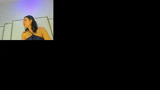 Snapshot of thalia888_ chatting on 04/07/26, 07:03 thalia888 online show from 04/07/26, 07:03