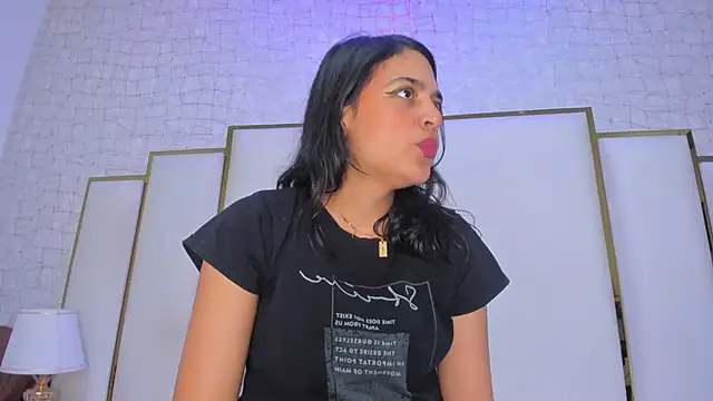 Snapshot of thalia888_ chatting on 04/17/26, 05:38 thalia888 online show from 04/17/26, 05:38