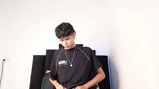 alexmark  online show from 11/10/25, 01:43