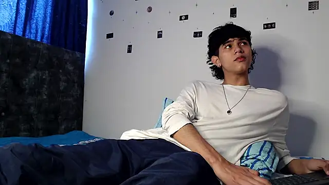 alexmark  online show from 05/04/26, 06:59