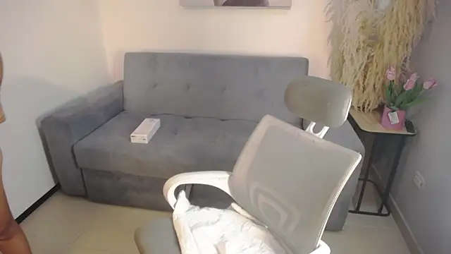 KateOwens  online show from 06/13/26, 02:04