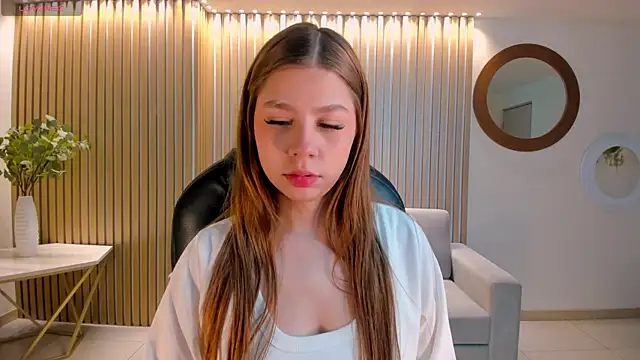 Snapshot of TiffannySins chatting on 02/14/26, 03:25 TiffannySins online show from 02/14/26, 03:25