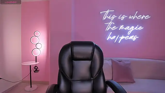 TiffannySins online show from 05/21/26, 04:30