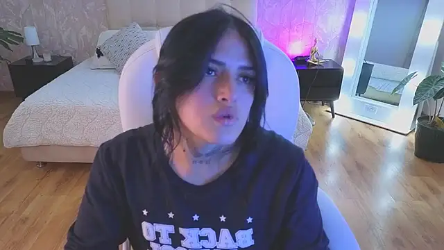 sari belle online show from 10/03/25, 09:23