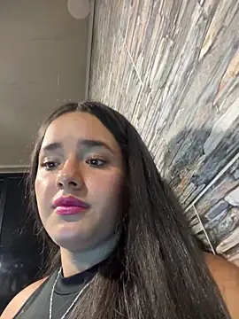 Luciaparker03 online show from 09/23/25, 10:57