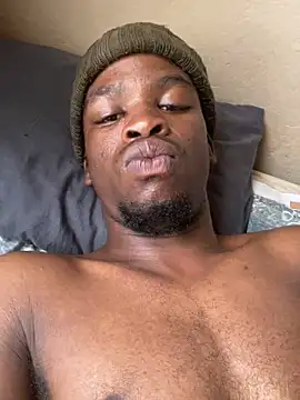 Snapshot of Kgaogelo18 chatting on 10/14/25, 08:59 Kgaogelo18 online show from 10/14/25, 08:59