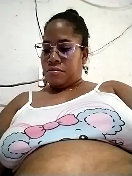 Snapshot of Big_ass_submissive chatting on 10/07/25, 12:57 Big ass submissive online show from 10/07/25, 12:57