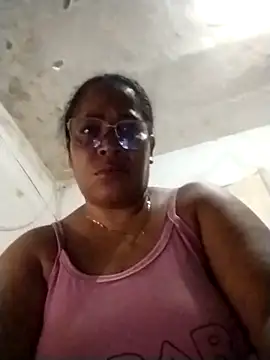 Snapshot of Big_ass_submissive chatting on 10/24/25, 12:23 Big ass submissive online show from 10/24/25, 12:23