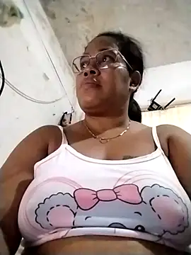 Snapshot of Big_ass_submissive chatting on 11/01/25, 12:29 Big ass submissive online show from 11/01/25, 12:29