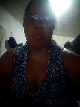 Snapshot of Big_ass_submissive chatting on 11/04/25, 01:38 Big ass submissive online show from 11/04/25, 01:38