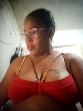 Snapshot of Big_ass_submissive chatting on 11/14/25, 12:26 Big ass submissive online show from 11/14/25, 12:26