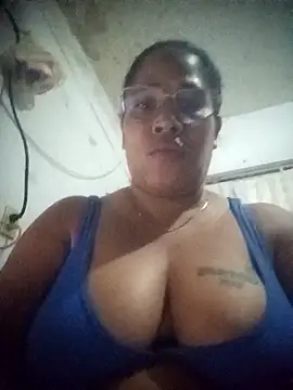 Snapshot of Big_ass_submissive chatting on 11/18/25, 12:20 Big ass submissive online show from 11/18/25, 12:20