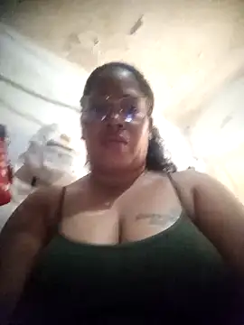 Snapshot of Big_ass_submissive chatting on 11/26/25, 05:36 Big ass submissive online show from 11/26/25, 05:36