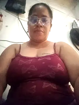 Snapshot of Big_ass_submissive chatting on 11/28/25, 03:58 Big ass submissive online show from 11/28/25, 03:58