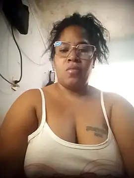 Snapshot of Big_ass_submissive chatting on 12/01/25, 03:50 Big ass submissive online show from 12/01/25, 03:50