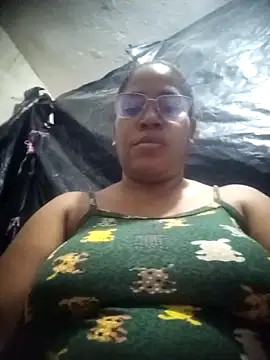 Snapshot of Big_ass_submissive chatting on 12/03/25, 01:24 Big ass submissive online show from 12/03/25, 01:24