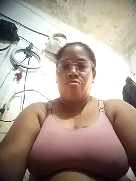 Snapshot of Big_ass_submissive chatting on 12/04/25, 02:15 Big ass submissive online show from 12/04/25, 02:15