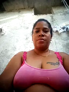 Snapshot of Big_ass_submissive chatting on 12/14/25, 02:00 Big ass submissive online show from 12/14/25, 02:00